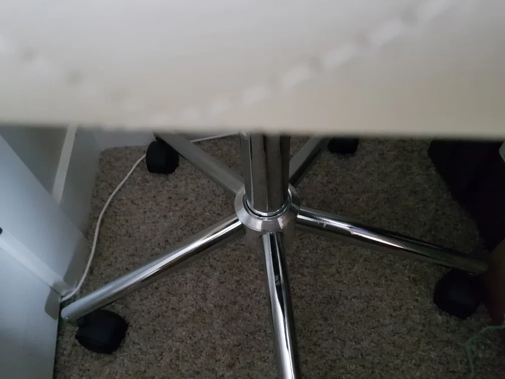 💚 White Quilted Office Chair with Chrome Base image indicator(2)