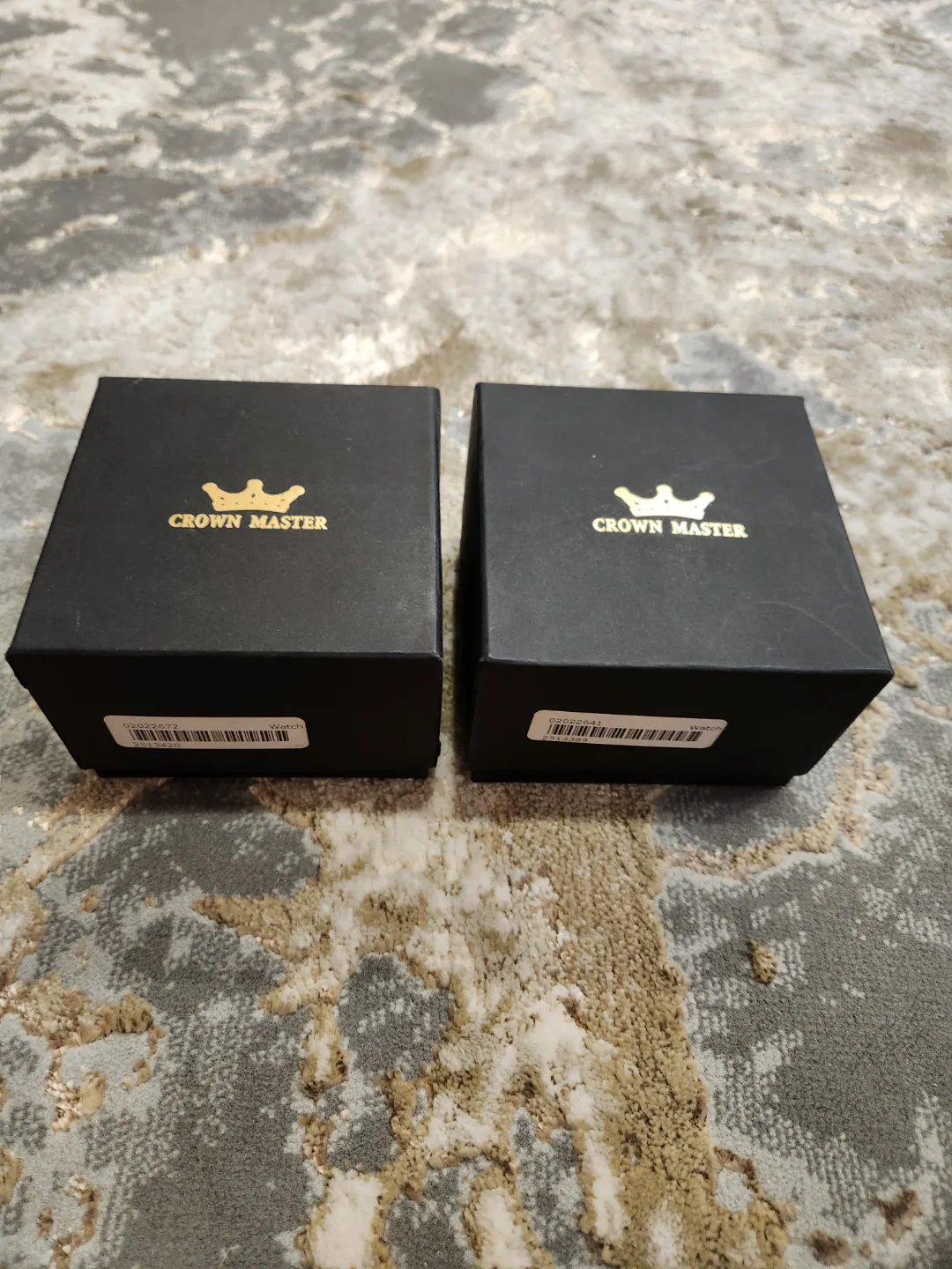 Crown Master Iced-Out Watch with Extra Bands image indicator(3)