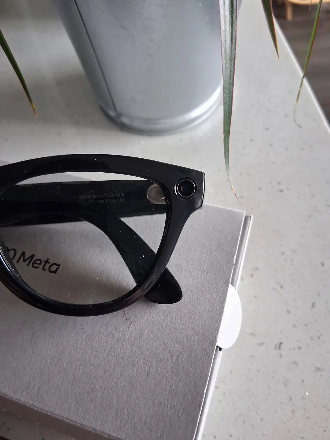 Ray-Ban Meta Skyler Smart Glasses W/Receipt +Free NY painting image indicator(8)