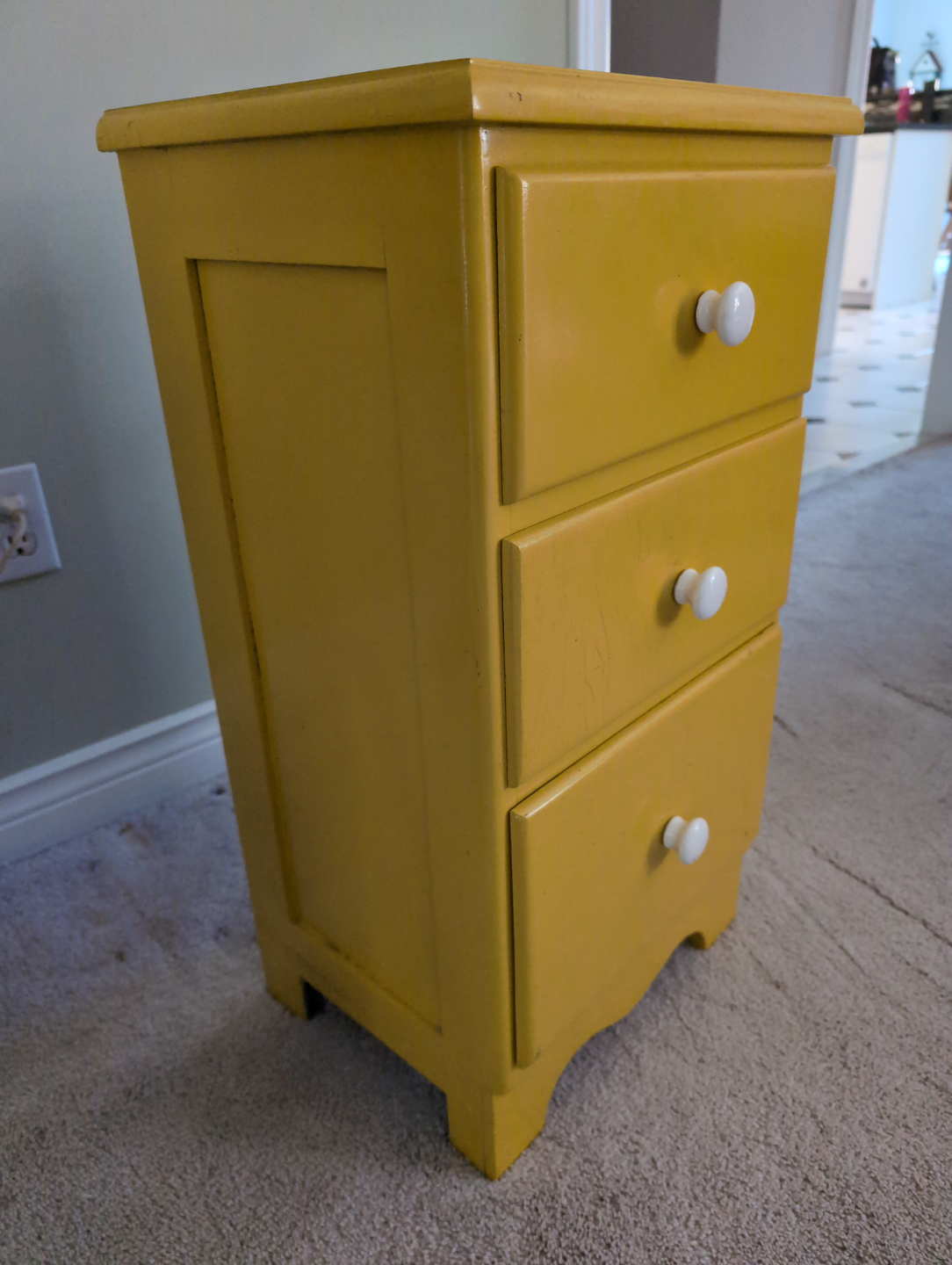 Cute Yellow Three-Drawer Dresser - photo 2
