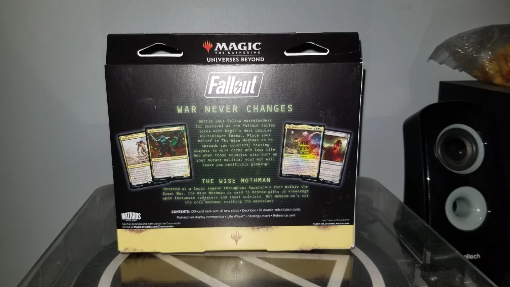 Magic: The Gathering Universes Beyond Fallout Commander Deck - photo 2