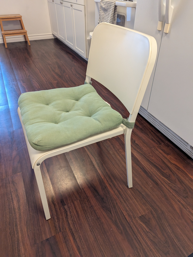 four ikea melltorp chairs - photo 4