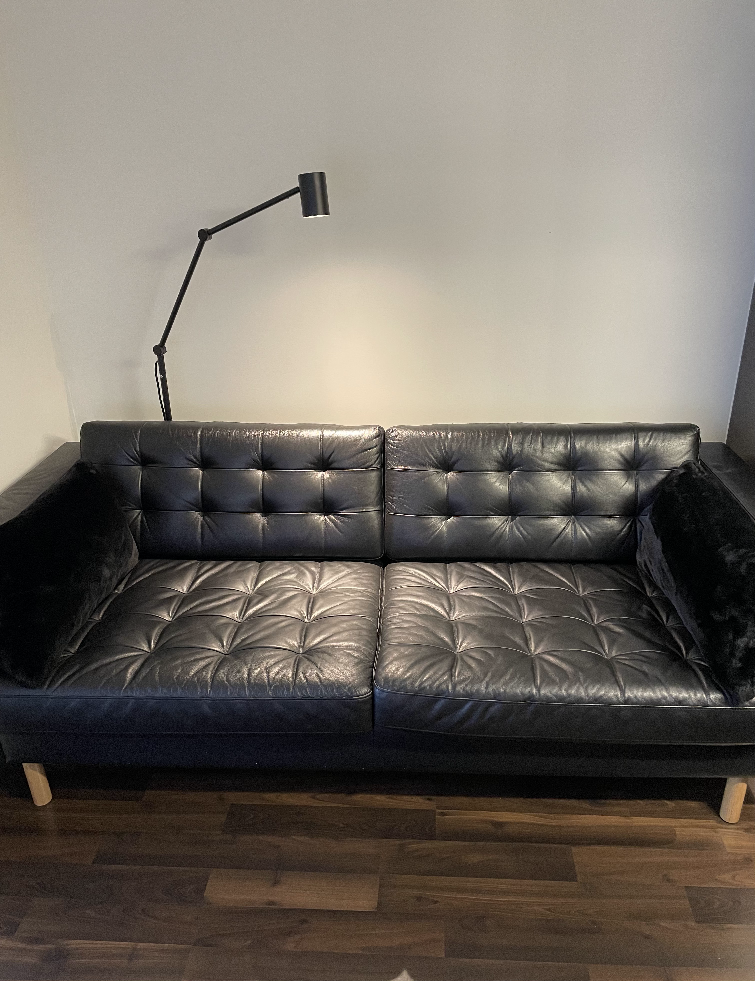 beautiful couch for sale - photo 2