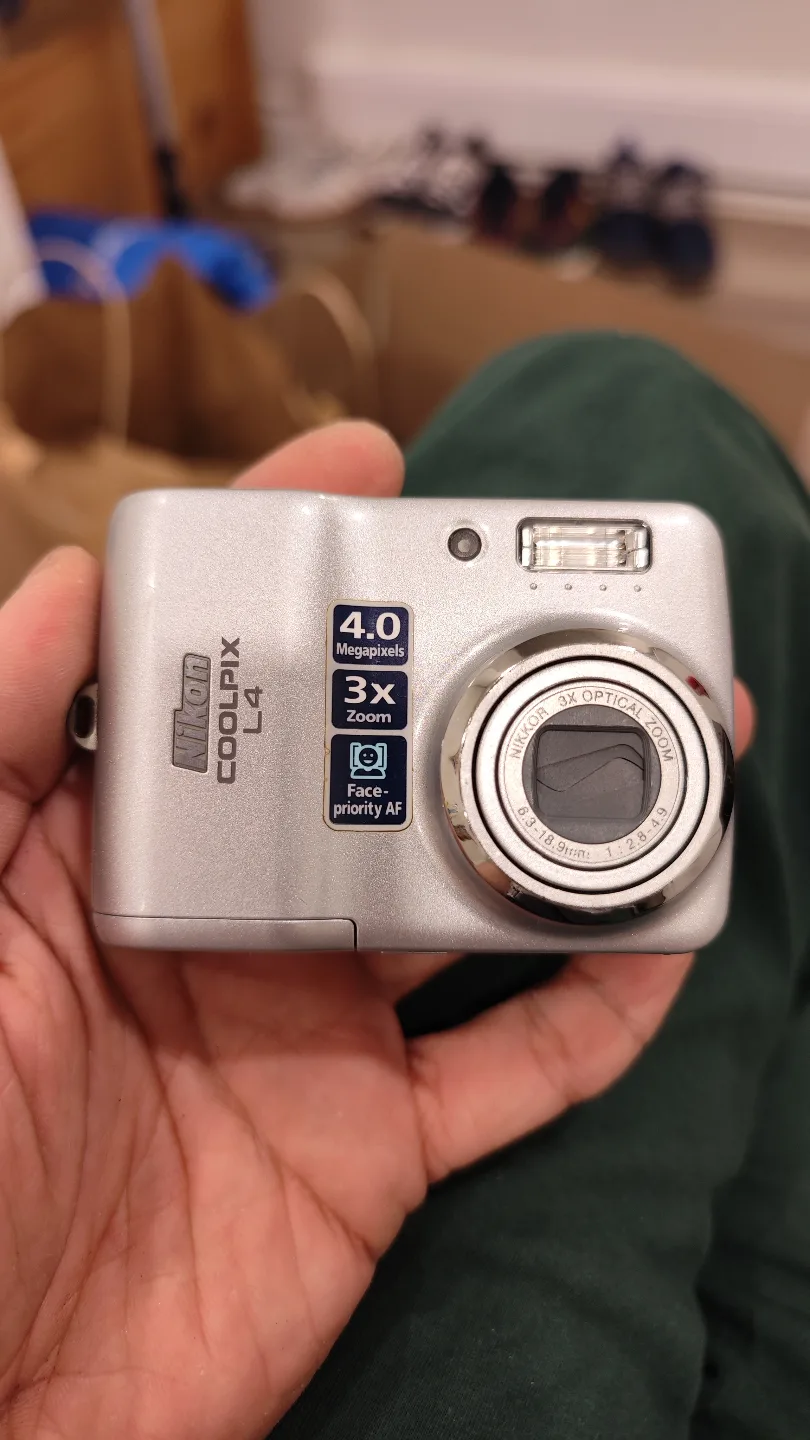 Retro old camera Nikon Coolpix thumbnail