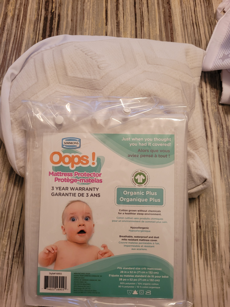 Simmons Oops! Organic Plus Crib Mattress Protector