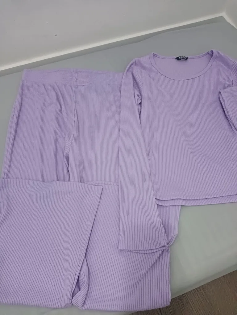 Ribbed knit co-ord set image indicator(4)