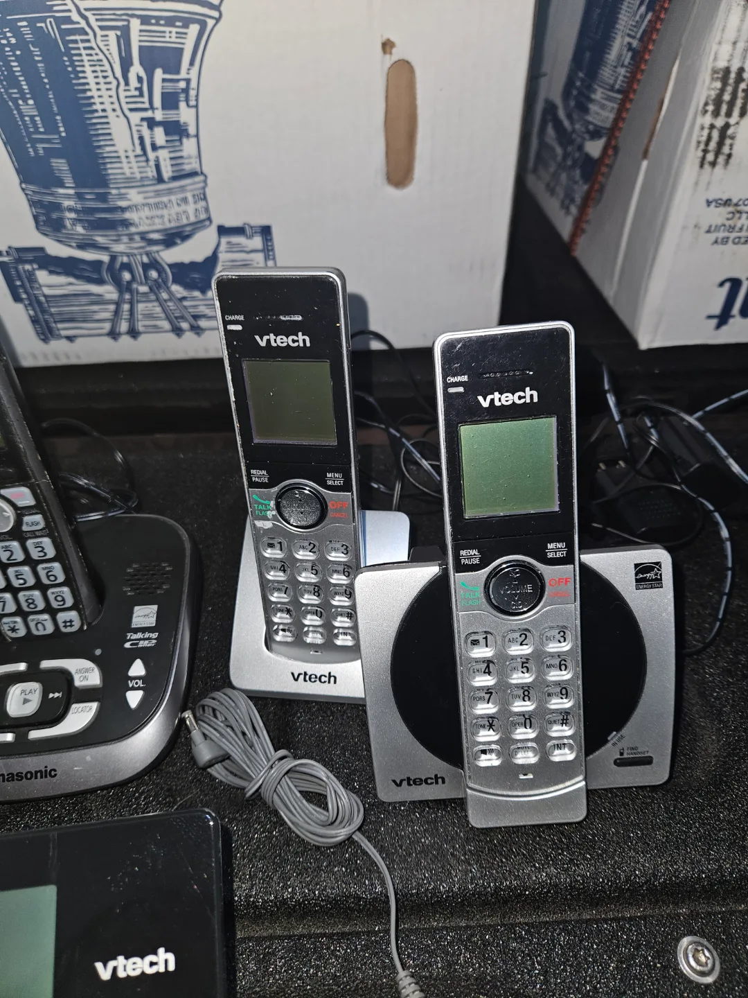 LAST weekend!!! Bundle of 5 Cordless Phones - VTech & Panasonic image indicator(2)