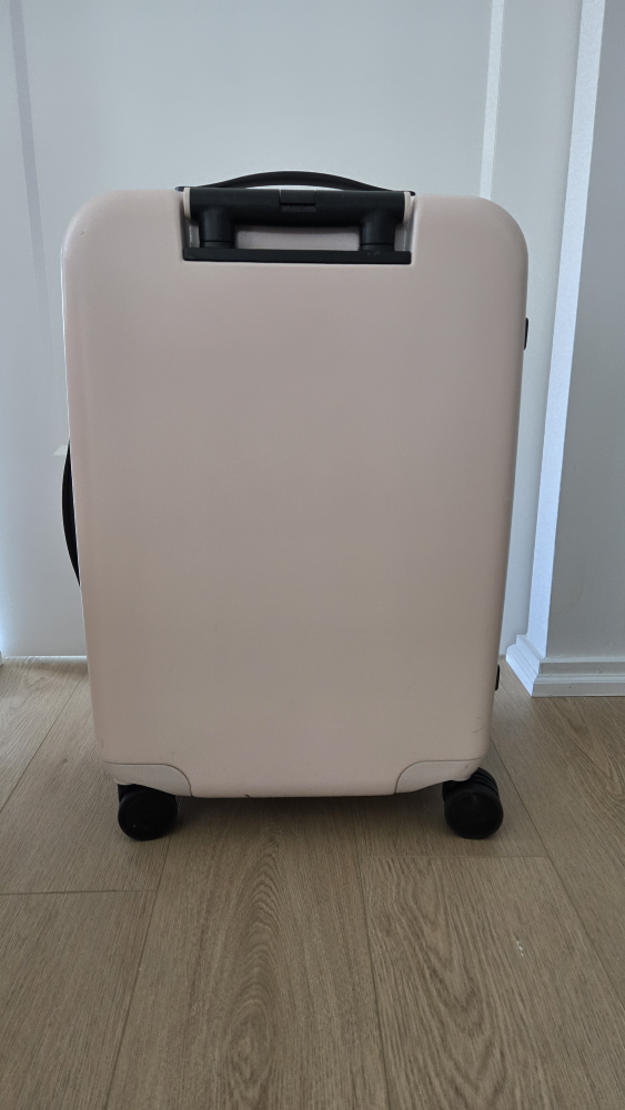 24" check-in Suitcase - photo 2