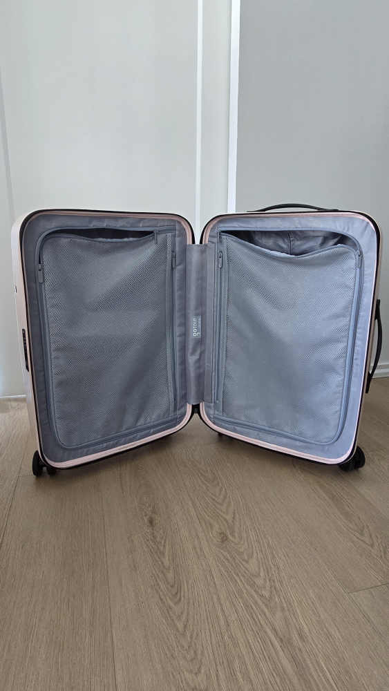 24" check-in Suitcase - photo 4