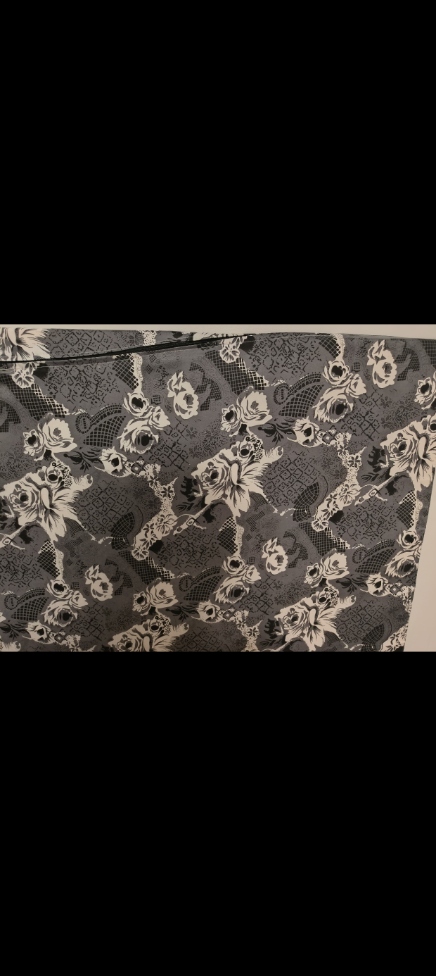 Single bed mattress - Grey and White Floral S
