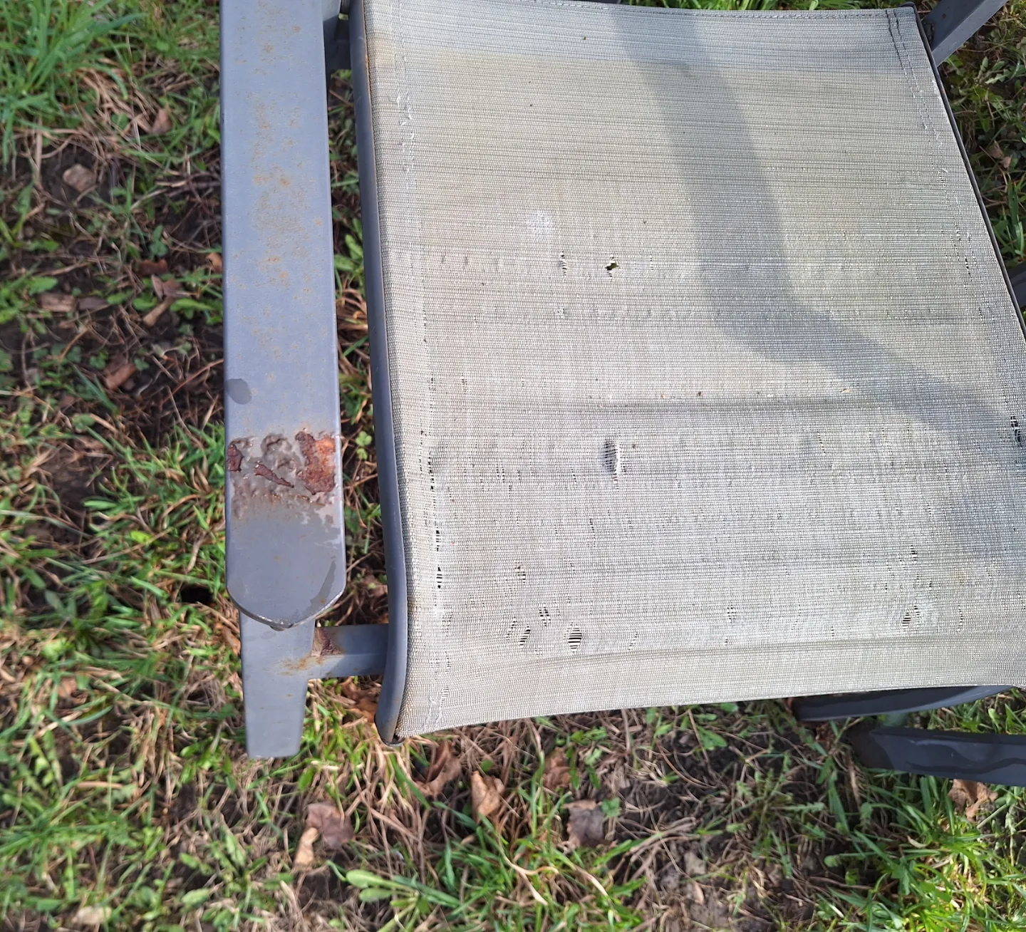 Pair of Outdoor Patio Chairs 💚 (Kit Cat Club rescue) image indicator(4)