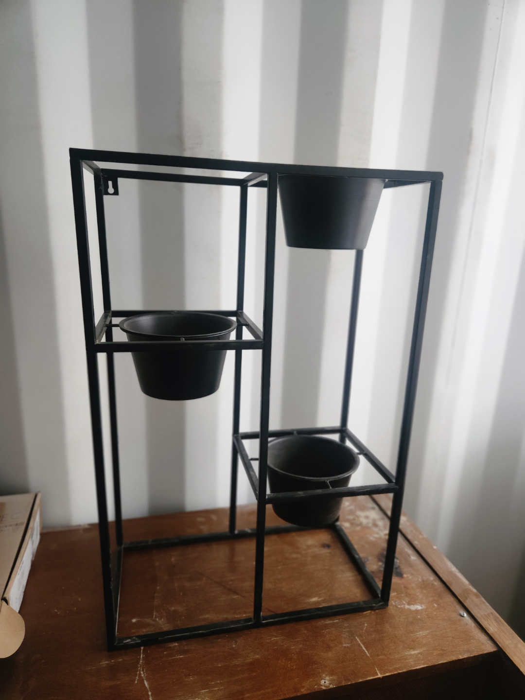 metal plant stand - photo 2