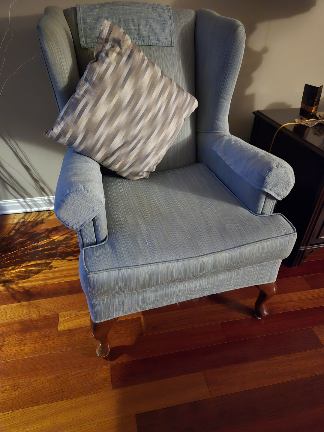 Wingback armchair, light blue fabric - photo 3