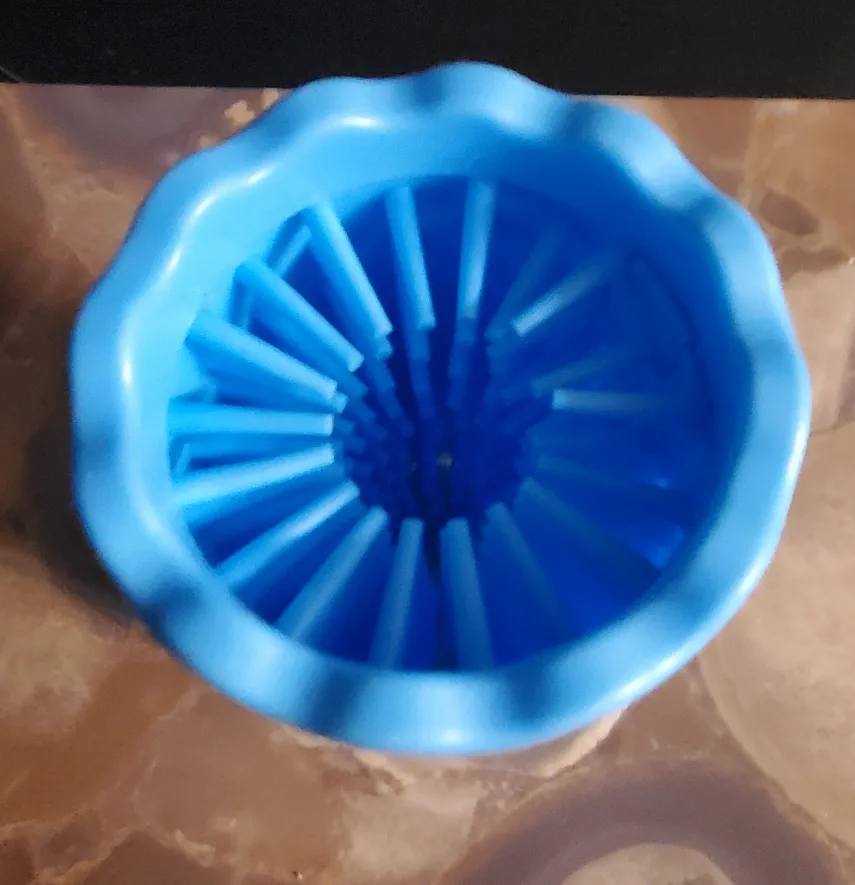 Dog Paw Cleaner Cup [medium] image indicator(2)