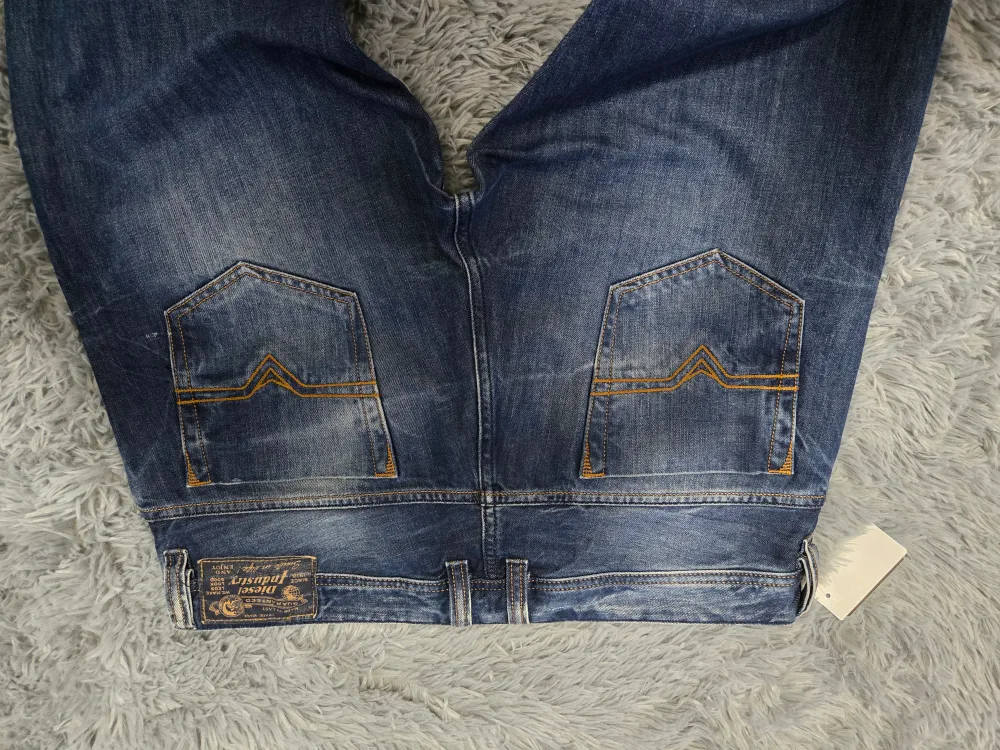 Diesel Men's Jeans Size 33×34 image indicator(3)
