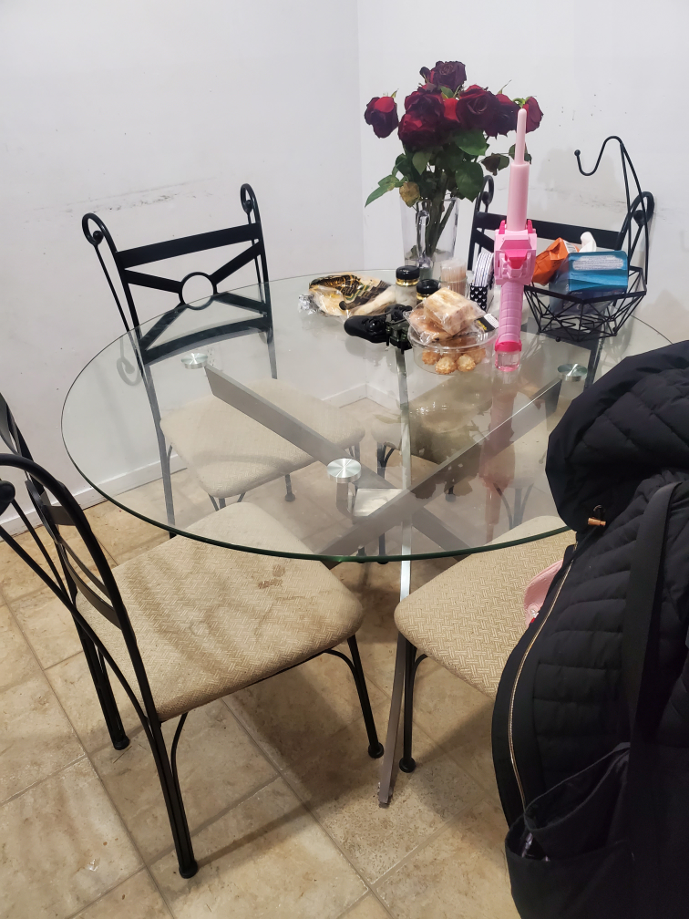 Glass top dining table with four chairs - photo 2