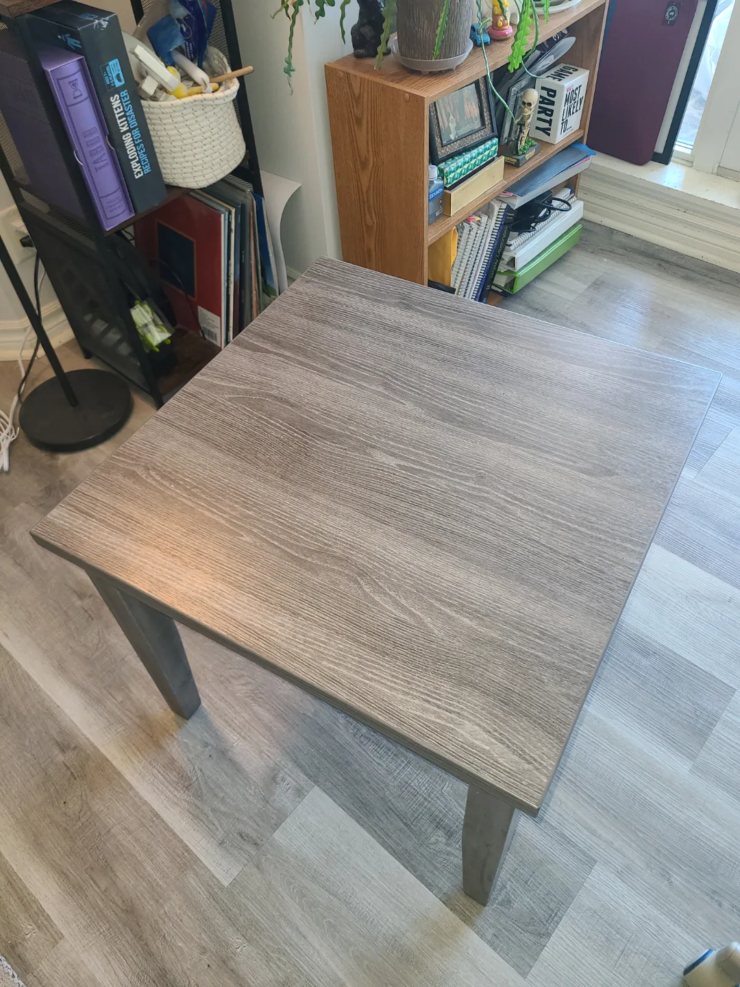 Square Coffee Table - Grey Wood image indicator(2)