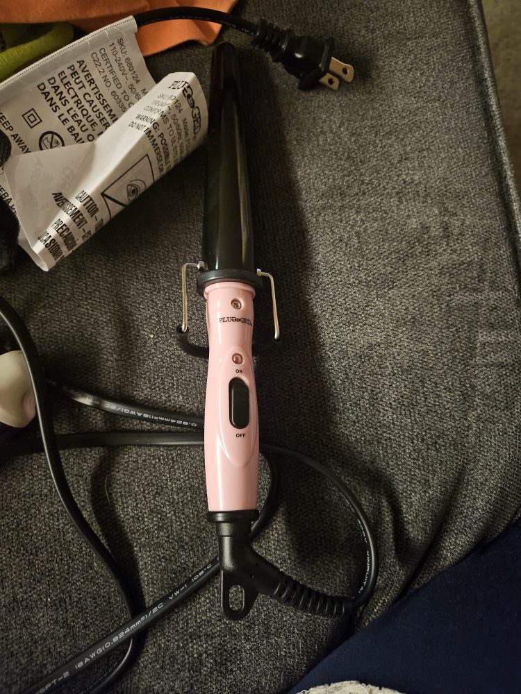 Pink and Black Curling Wand