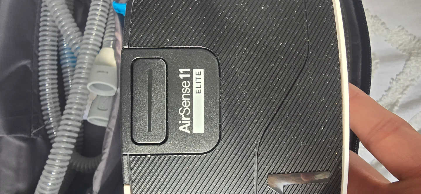 ResMed Air sense 11 AutoSet CPAP Machine Travel Package image indicator(7)