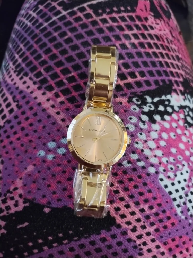 Women's Watch Bundle - Gold Tone Metal Band & Pink Leather Band image indicator(3)