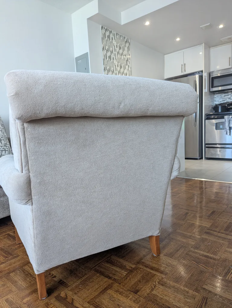 Beige loveseat with Wooden Legs image indicator(3)