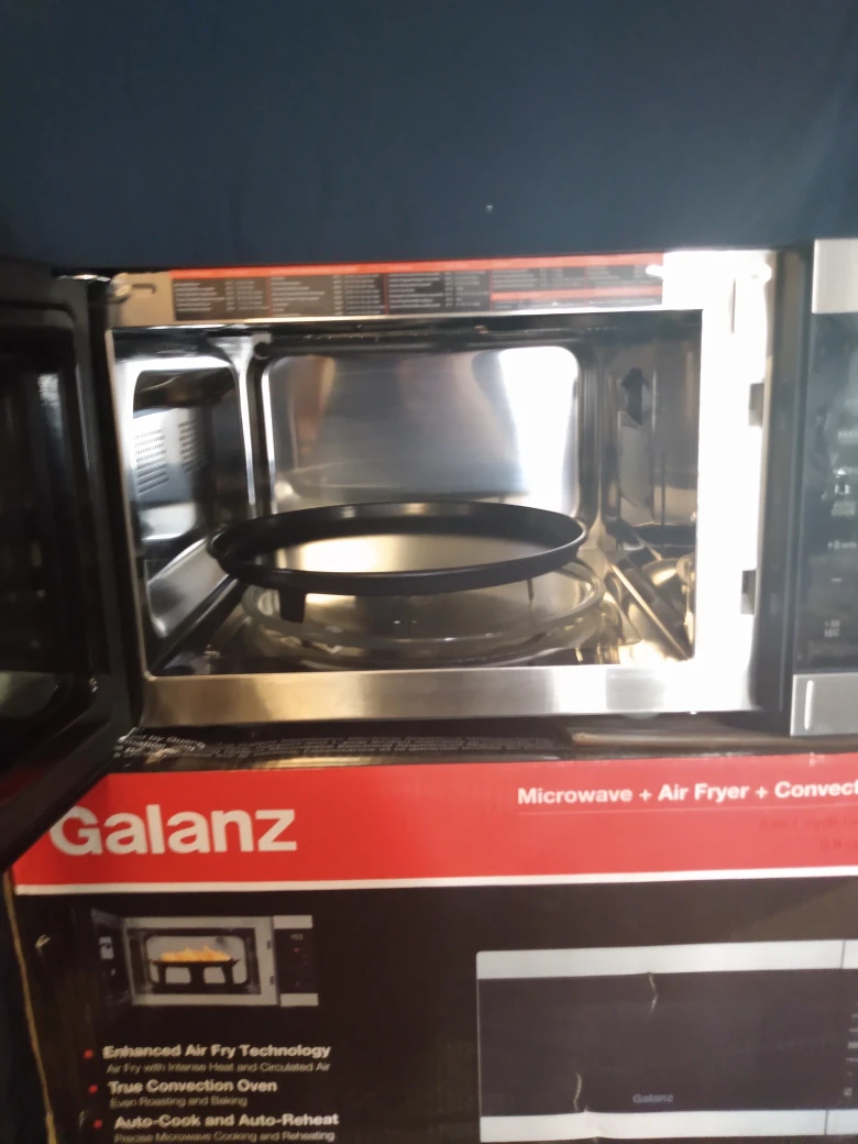 Galanz Microwave Air Fryer Convection Oven - photo 3