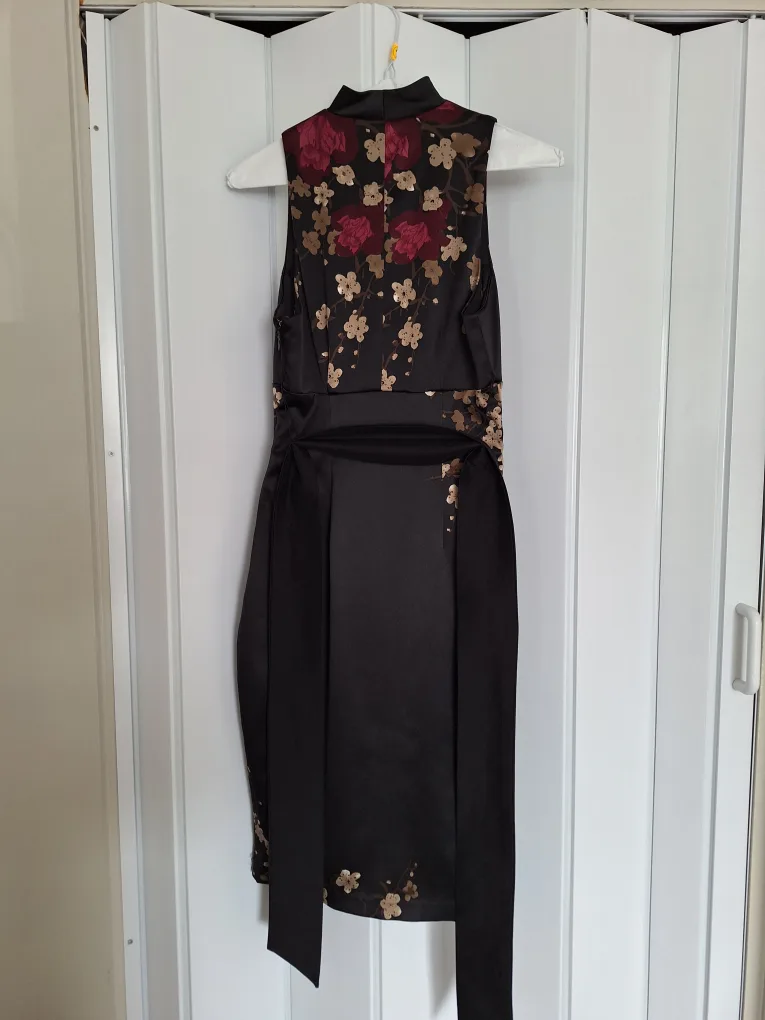 Gorgeous Black Floral Cocktail Dress image indicator(2)