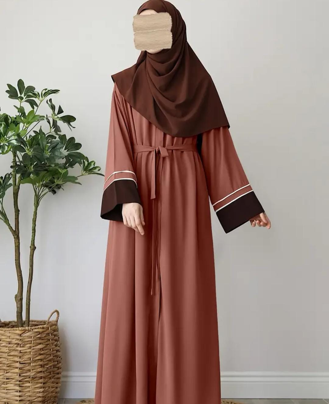 Elegant Abaya with Brown and White Trim
