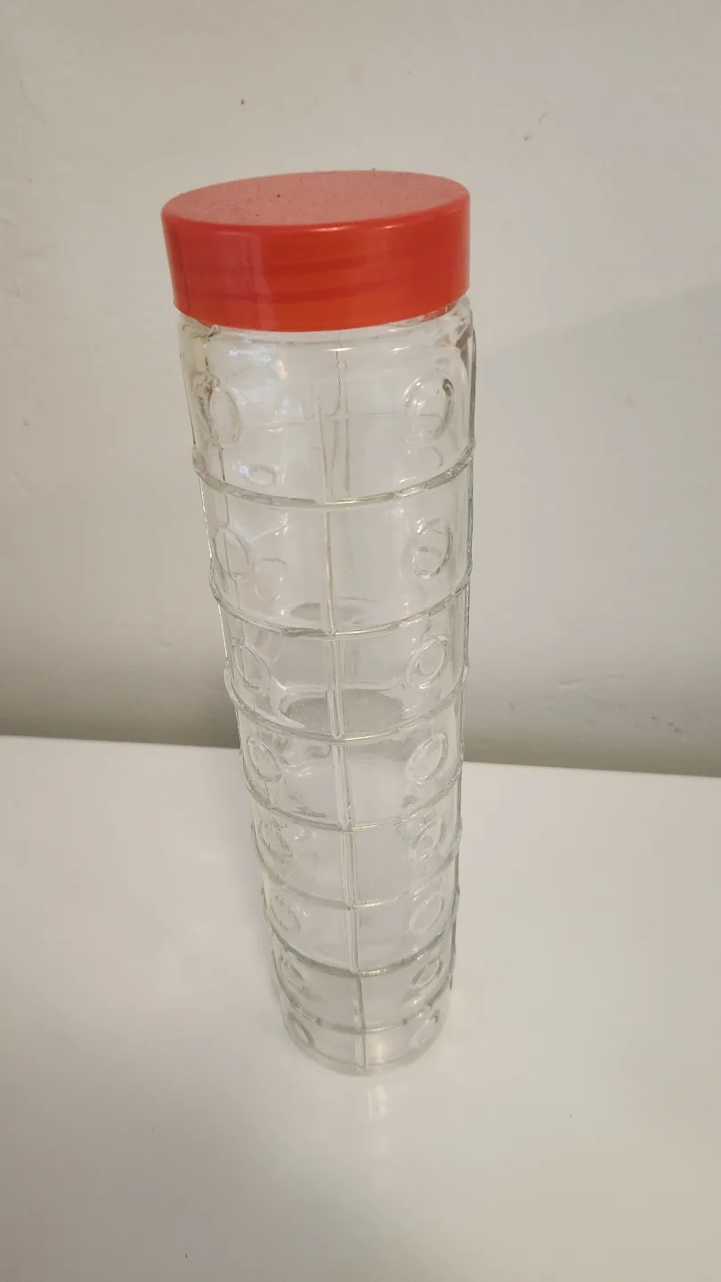 🥕Set of Three Vintage Glass Jars with Coloured Lids image indicator(4)