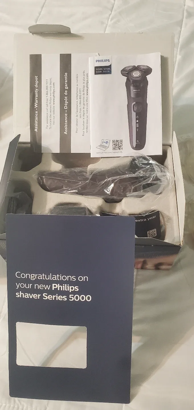 Philips Series 5000 Shaver with SkinIQ Technology image indicator(8)