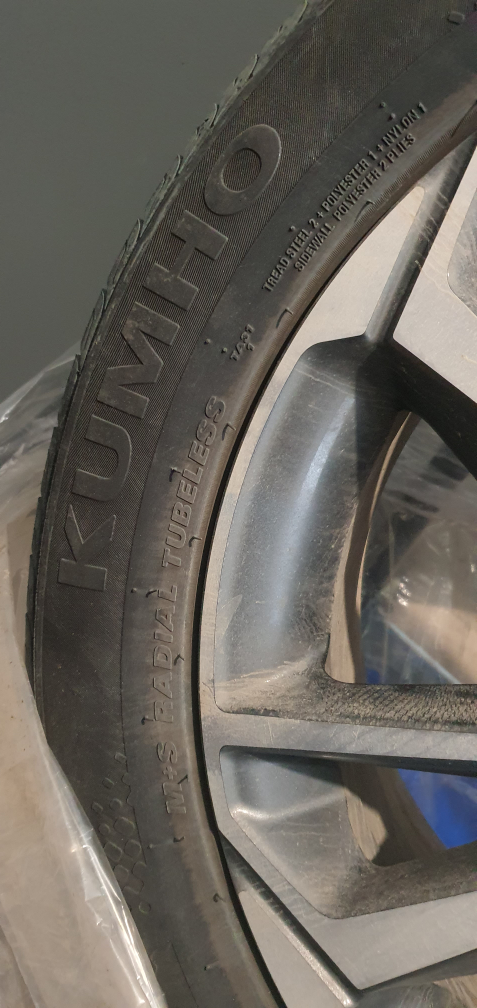 Set of four used Kumho Tire and Rim - 205/55R16