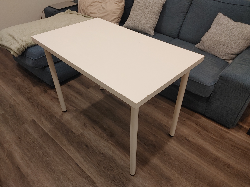 White small table - photo 3