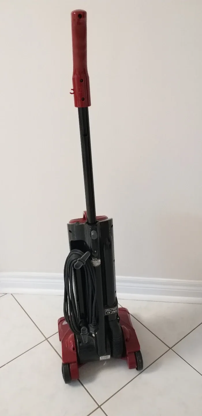 Dirt Devil Dynamite Cyclonic HEPA Vacuum Cleaner image indicator(3)