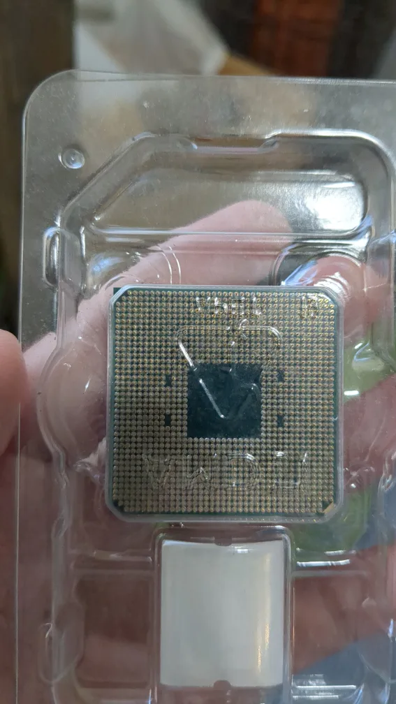 AMD Ryzen 3 3300X CPU with Cooler (like new) image indicator(2)