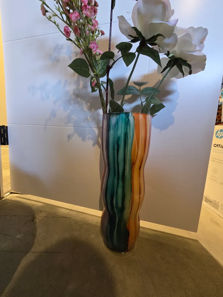 💚 Tall Glass Vase- flowers are included! thumbnail