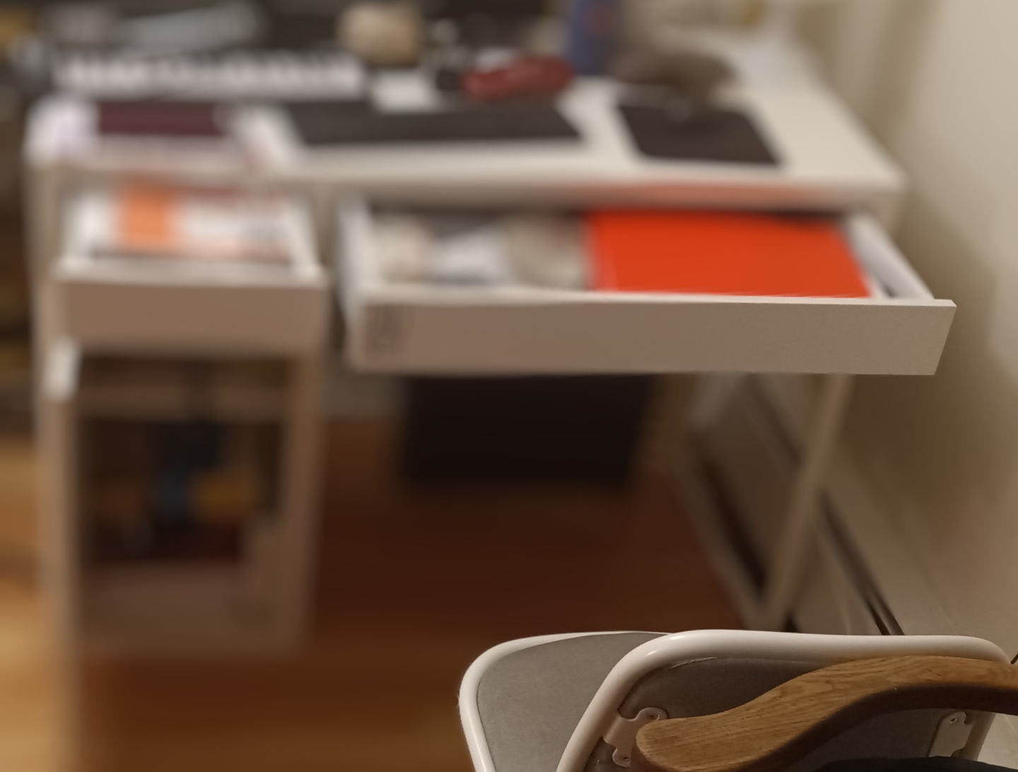 White Desk with Drawers - photo 2