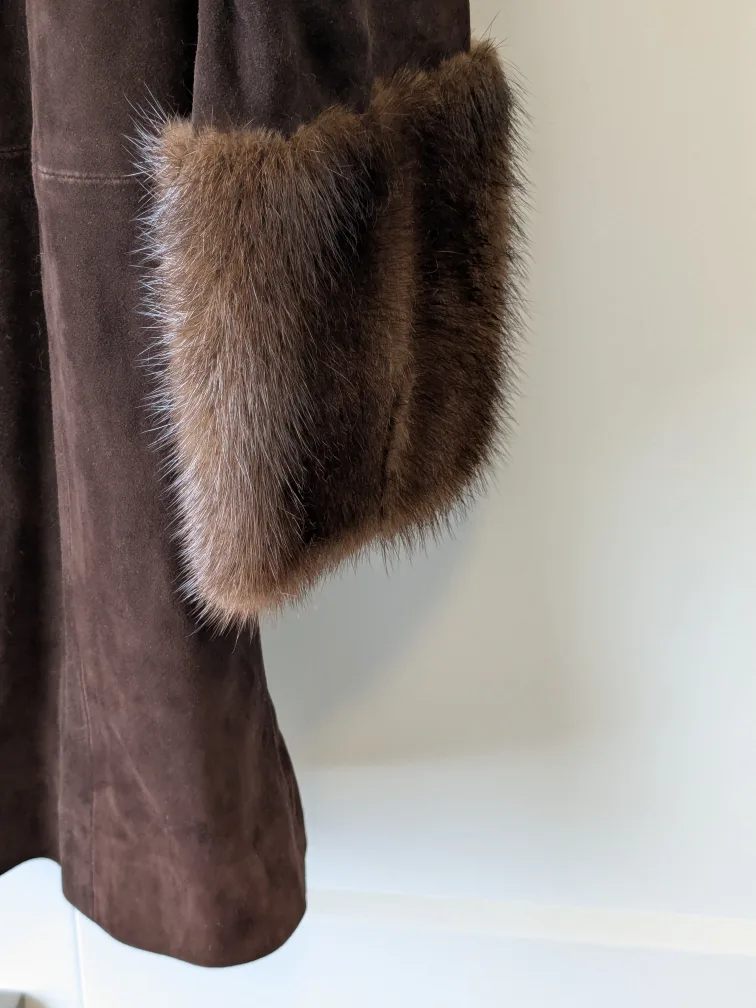 Vintage Natacha & Vanessa Suede Coat with Fur Trim image indicator(4)