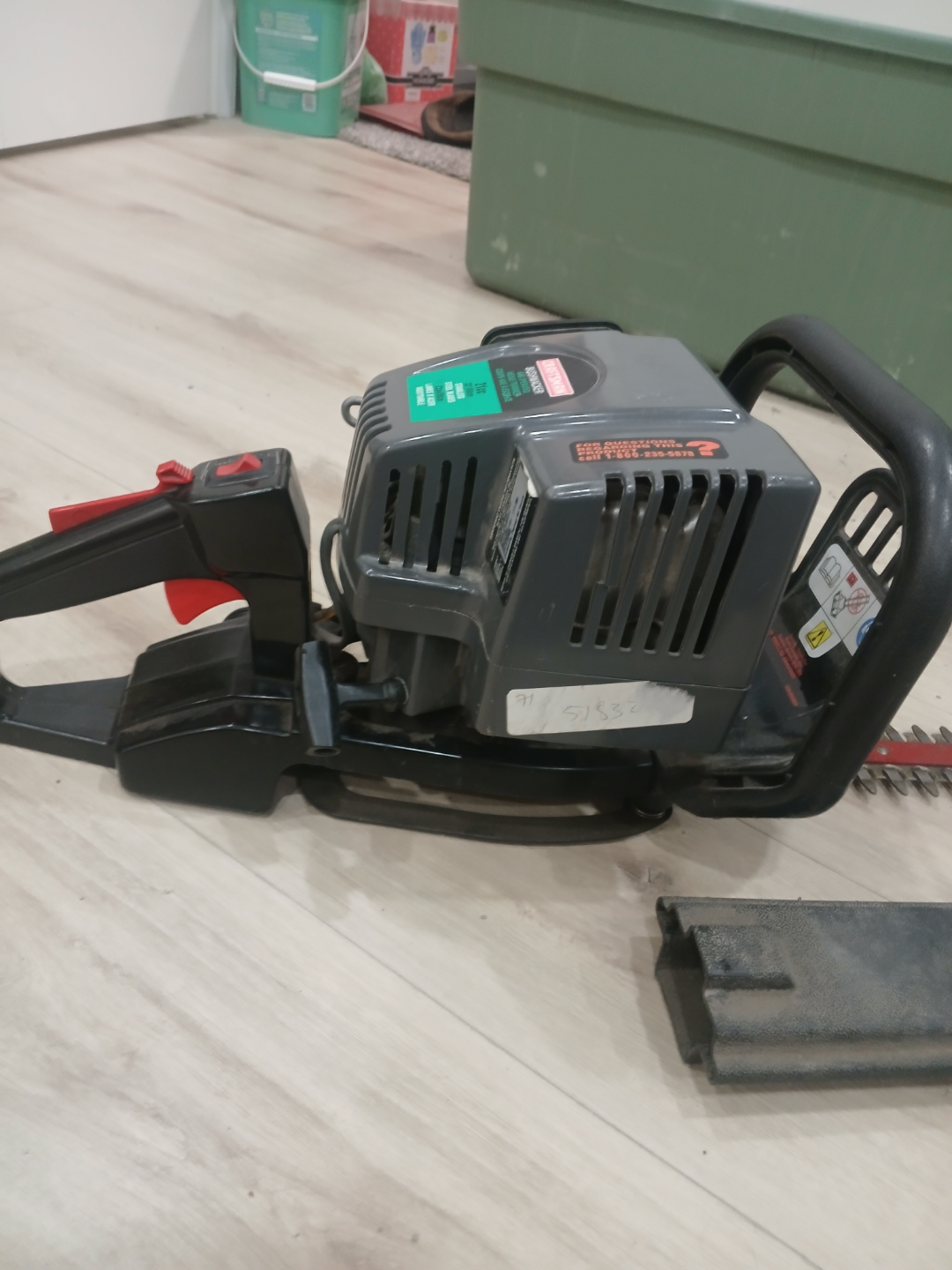 Craftsman Bushwacker Gas Hedge Trimmer - 21cc, 22" Blades - photo 3