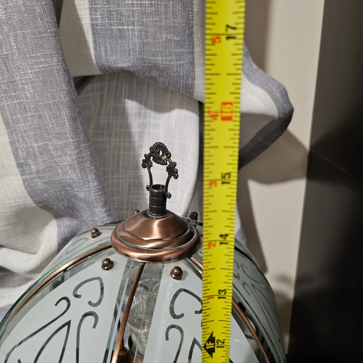 Antique-Style Table Lamp with Clock💚 image indicator(3)