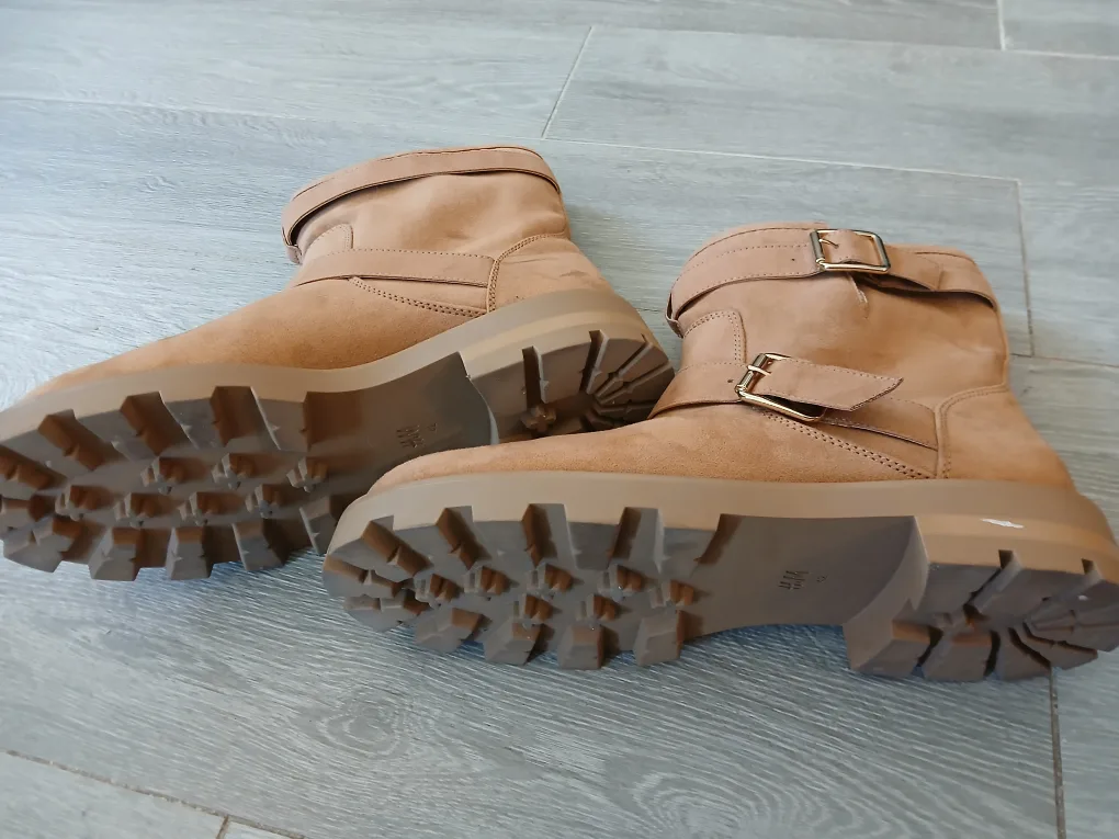H&M Brown Chunky Buckle Boots - Women's Size 42/9. Fixed price. image indicator(4)