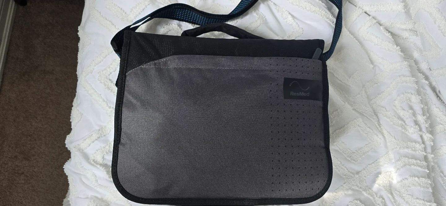 ResMed Air sense 11 AutoSet CPAP Machine Travel Package image indicator(10)