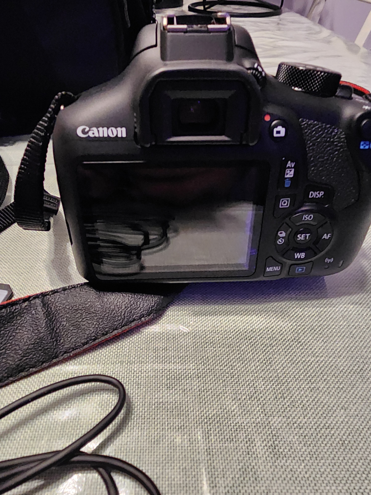 Canon EOS Rebel T6 DSLR Camera Kit with Accessories - photo 4