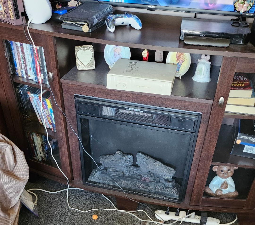 Used Living Room Furniture - photo 3