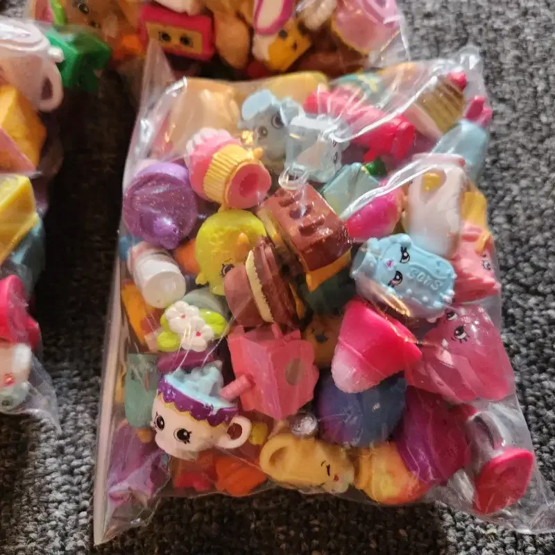 Huge Shopkins Lot! Toys and Accessories image indicator(7)