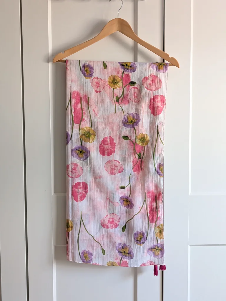 Brand New 100% cotyon handmade Print Scarf with Tassels image indicator(3)