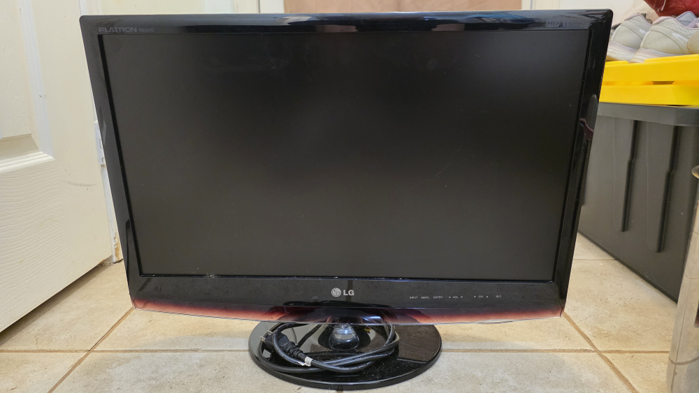 LG Flatron M2362D 23" HDTV Monitor