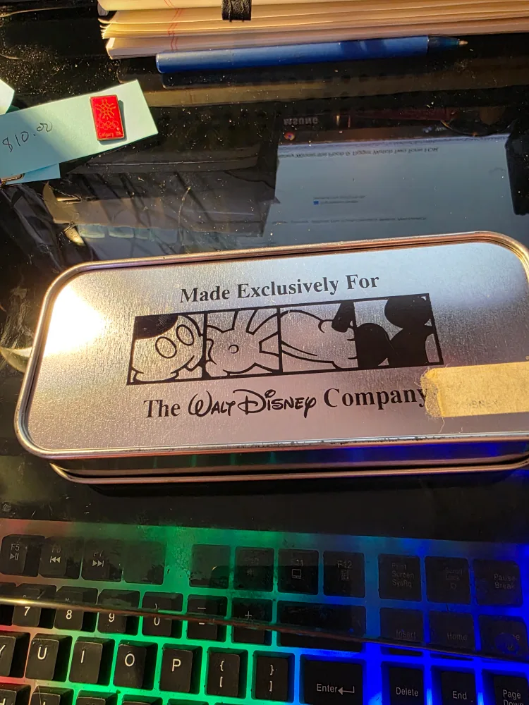 Vintage Disney Store Watch & Tin Set💚 image indicator(4)