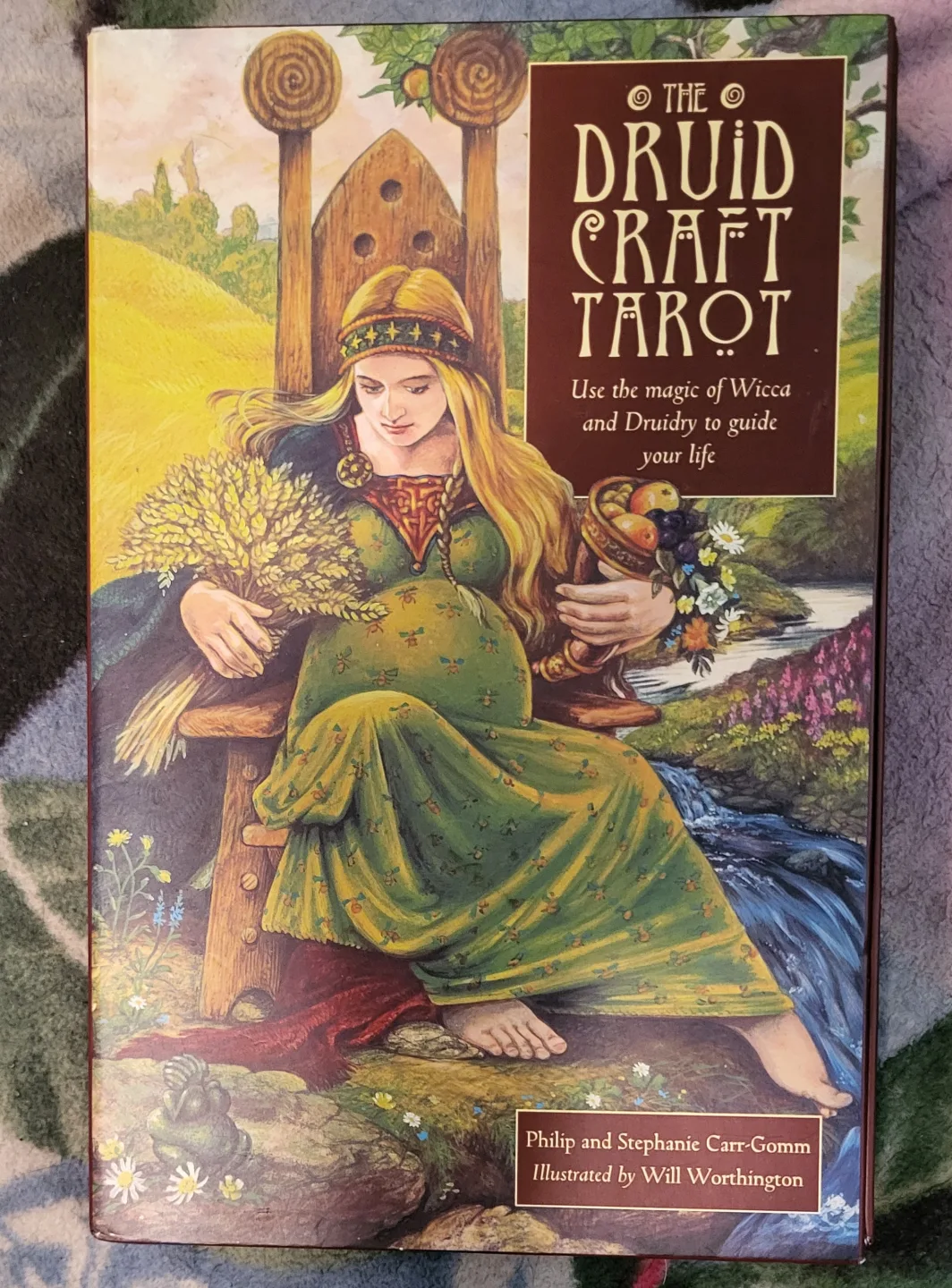 Tarot and Oracle Card Decks Bundle image indicator(4)