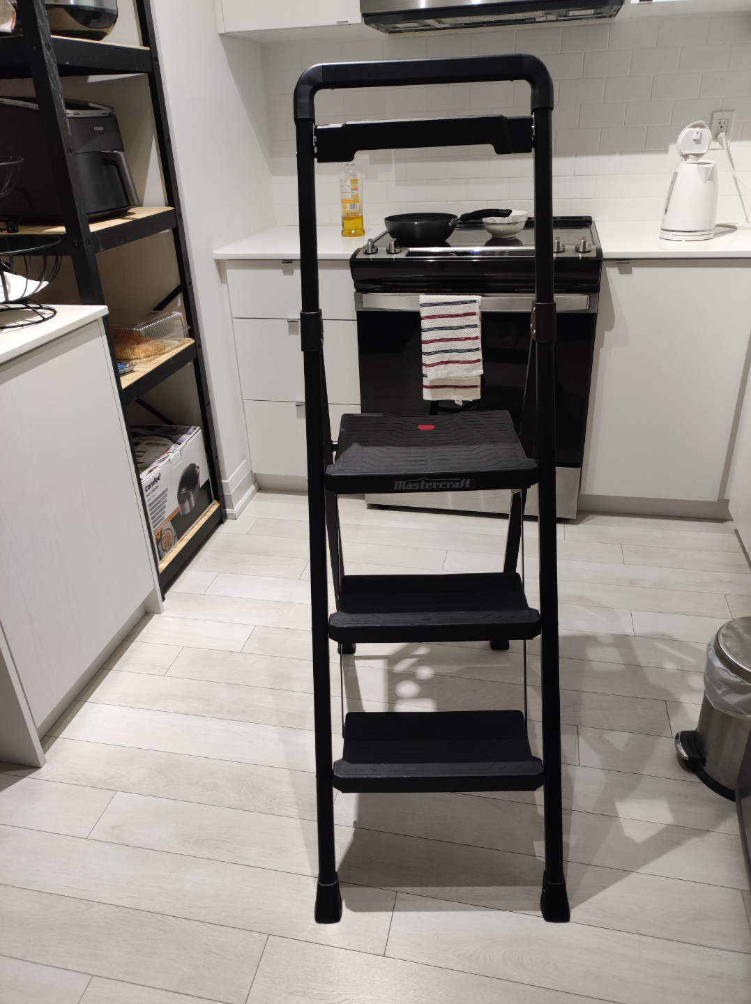 Mastercraft 3-Step Ladder - Heavy-Duty Folding Step Stool - photo 2