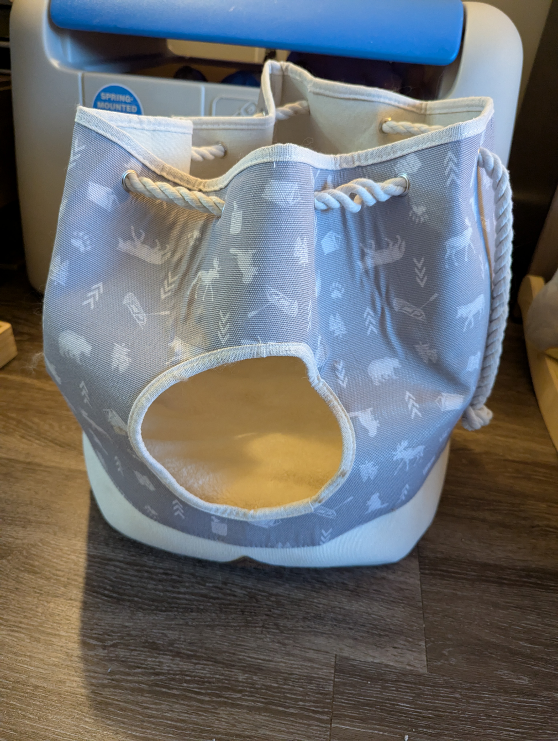 Pet Bed/Carrier - Grey & White Woodland Design - photo 2